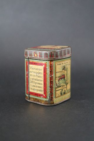 Cajita de hojalata antigua decorada y policromada