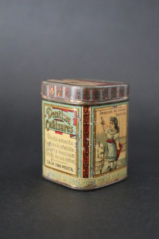 Cajita de hojalata antigua decorada y policromada