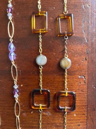 lotto di n. 3 collane per occhiali.