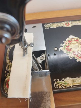 Maquina de coser antigua