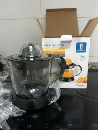 Exprimidor naranjas eléctrico