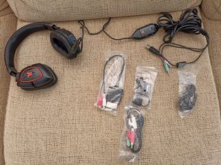 Auriculares con micrófono Tritton AX180, con cable