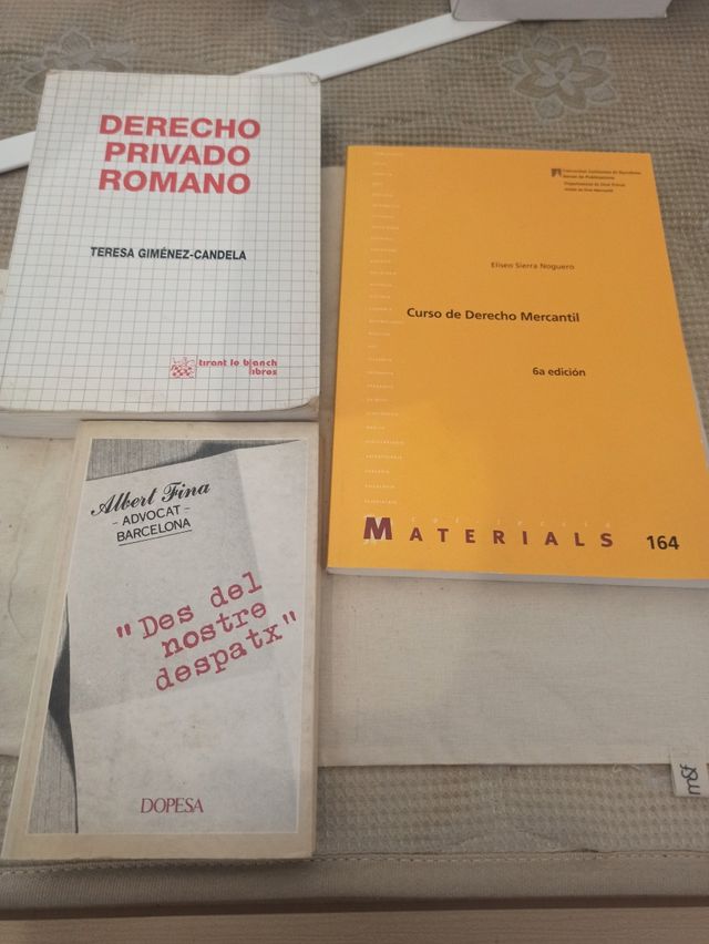 Libro de derecho
