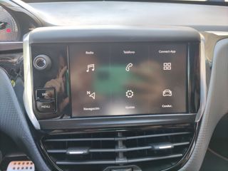 Peugeot 2008 GT LINE