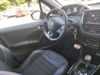 Peugeot 2008 GT LINE