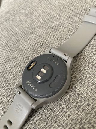 Reloj Garmin Mujer Vivoactive 4