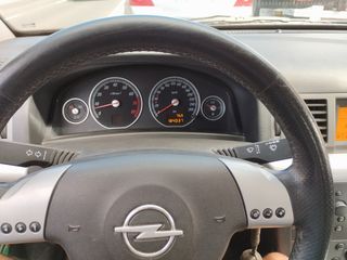 Opel Vectra 2004