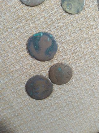 Monedas romanas y del siglo XIX