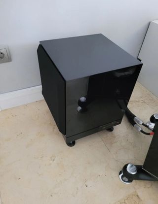 SUBWOOFER BOWERS AND WILKINS DB3D