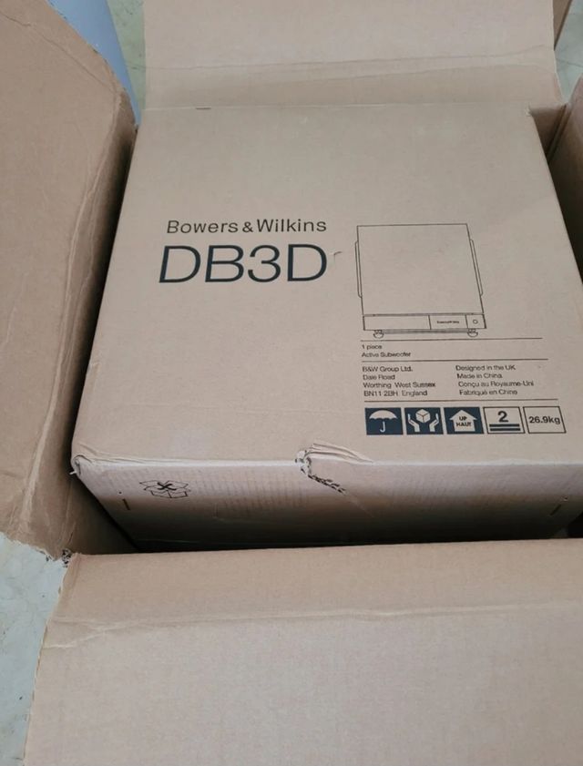 SUBWOOFER BOWERS AND WILKINS DB3D