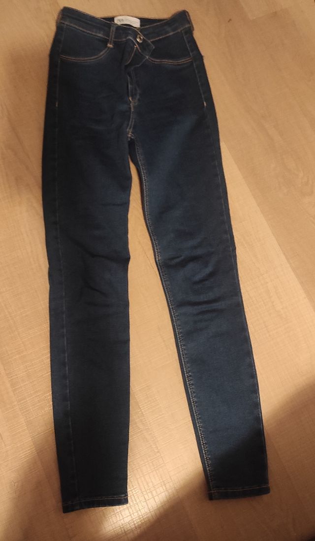 Vaquero de cintura alta talla 36 nuevo sin estrena