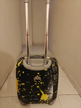 Maleta Rígida 4 Ruedas Cabina Gladiator como nueva