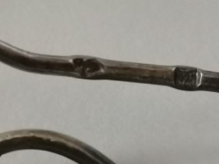 Pendientes Largos de Plata con Diseño de Trébol en