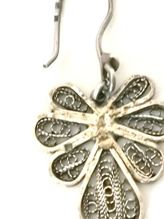 Pendientes Largos de Plata con Diseño de Trébol en