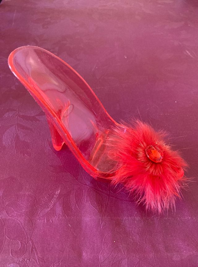 Zapato decoración rojo