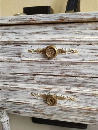 Mesita de noche de madera / 2 cajones "Rebajada"