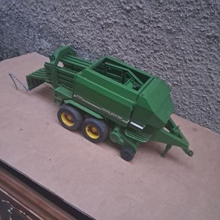 enpacadora de.jugete joon deere
