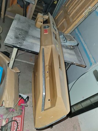 Salpicadero y cuadro R4 antiguo