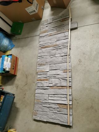 Pietra runner angolare marca Rastone.