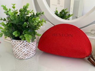 ESTUCHES REVLON, MONSTER HIGH y OTROS