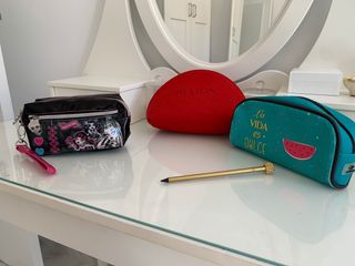 ESTUCHES REVLON, MONSTER HIGH y OTROS