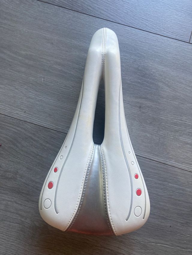 Sillin de triatlón Cobb Cycling PLUS