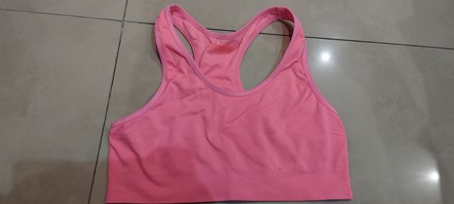 Top deportivo de mujer