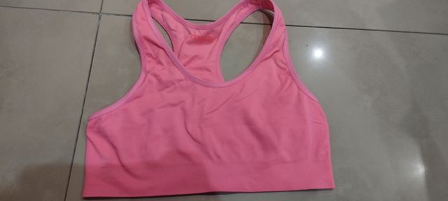 Top deportivo de mujer