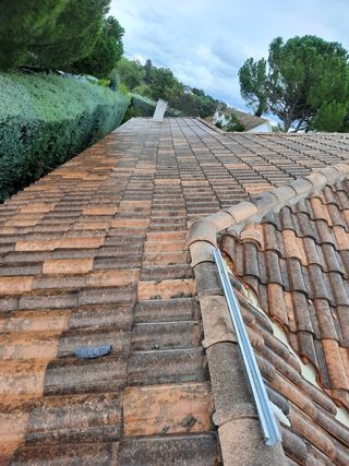 Reparación e instalación de cubiertas y tejados, G