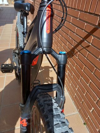 Bicicleta eléctrica ORBEA WILD FS40  27,5.