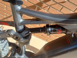 Bicicleta eléctrica ORBEA WILD FS40  27,5.