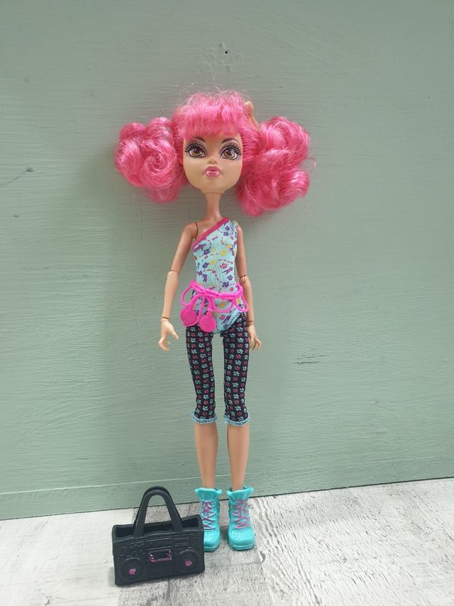 Monster High Doll Howleen Wolf