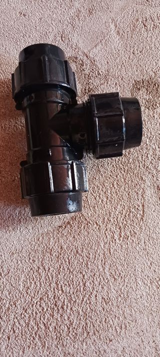 Tubería de t de agua