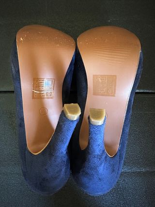 Zapatos Clara’s azules tacto terciopelo. Talla 38