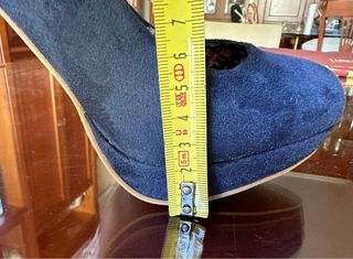 Zapatos Clara’s azules tacto terciopelo. Talla 38