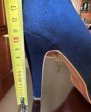 Zapatos Clara’s azules tacto terciopelo. Talla 38