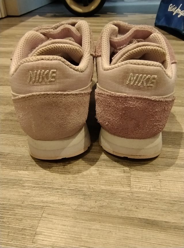 Playeros Nike número 26