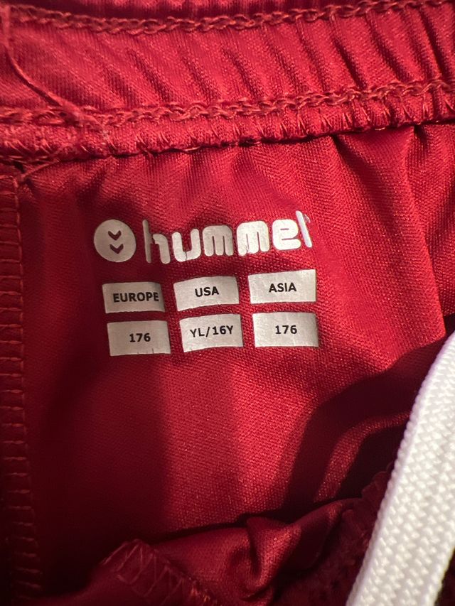 Equipación entreno Ropa futbol Avance 5€ hummel