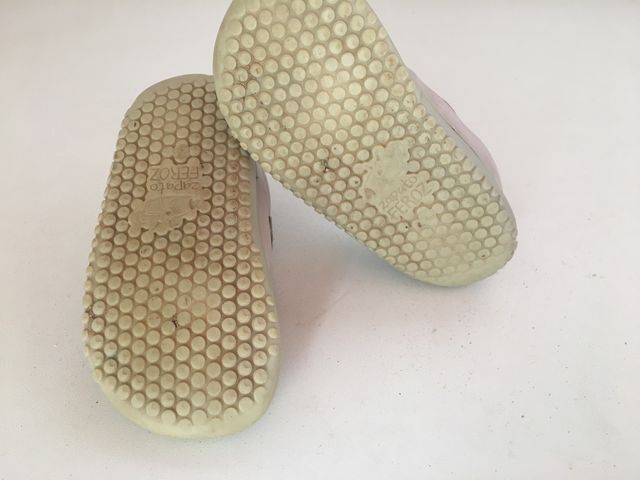 ZAPATO FEROZ, PATERNA ROCKER ROSA. TALLA 24