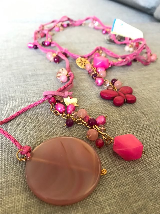 Colgante largo rosa