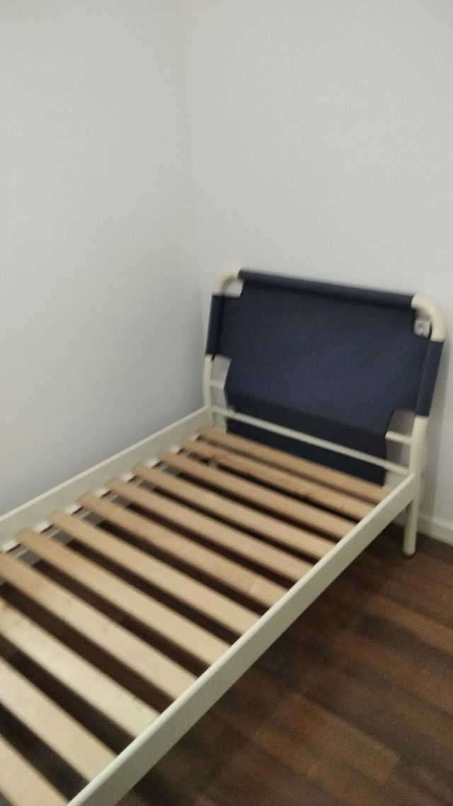 Cama Ikea modelo lade 90x200