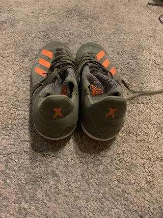 Botas de futbol de tacos adidas