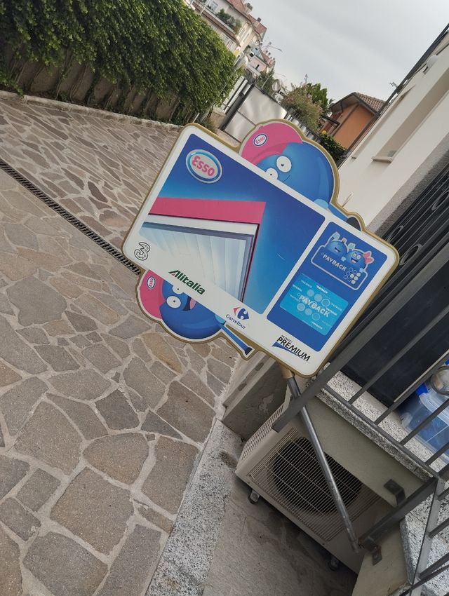 INSEGNA ESSO