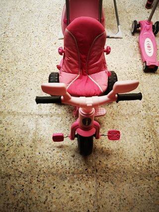 Trona, triciclo y patinete
