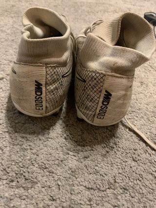 Botas de futbol de tacos nike