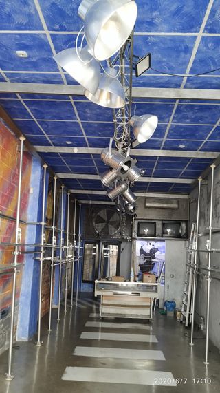 MOBILIARIO COMERCIAL. SISTEMA AUTOPOLE