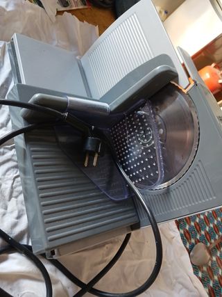 Cortadora de fiambre Taurus