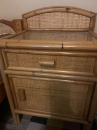 Conjunto dormitorio cabecero y mesita