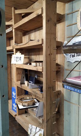 Estantería. Librería fabricado artesanal.