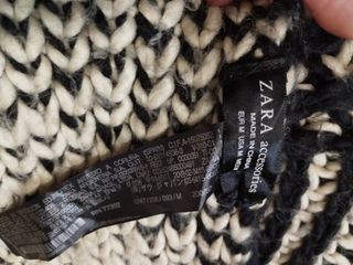 Bufanda Lana cruda/ blanca y negra Zara